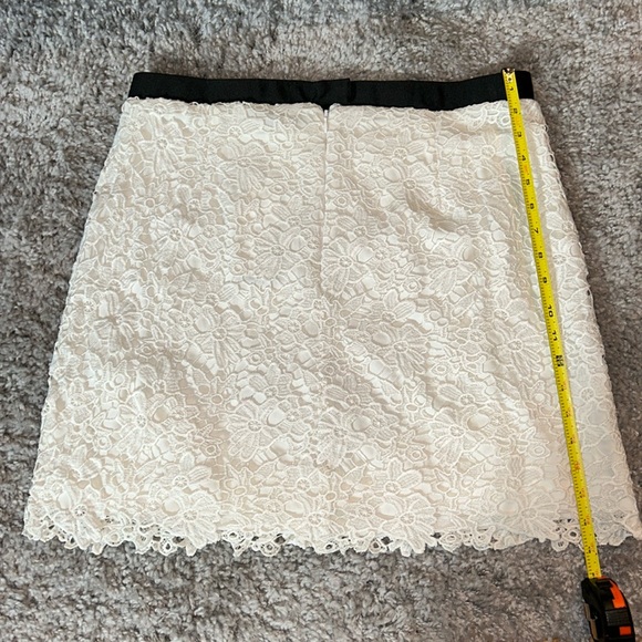 French Connection Lace Mimi Bouquet Skirt NWT Size 12 - Picture 2 of 6